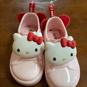 Never worn Mini Melissa’s size 6